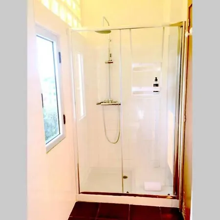 Rian - 2 Bedroom In Apartment *